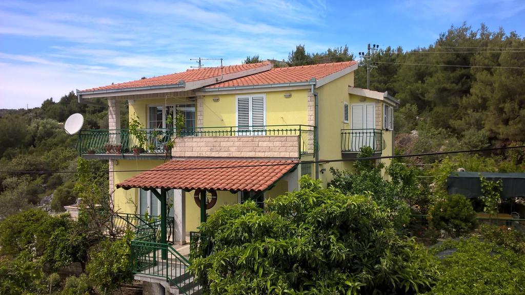 Apartments Mornar Poljica  Екстериор снимка