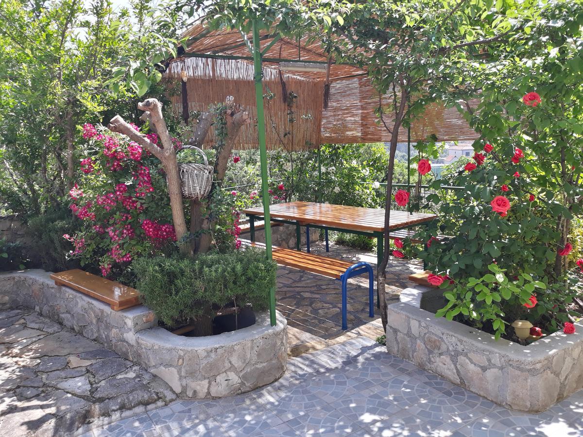 Apartments Mornar Poljica  Екстериор снимка